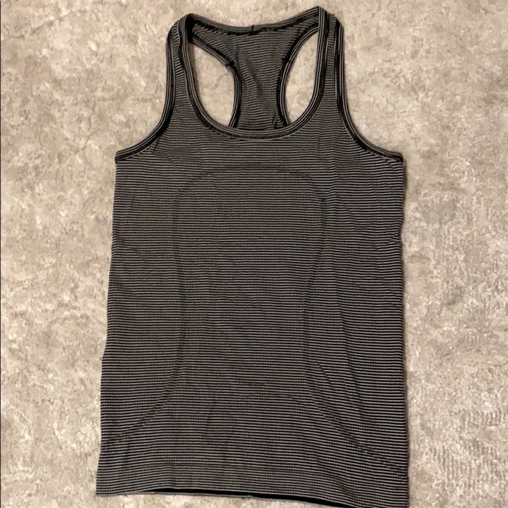 Lululemon tank top